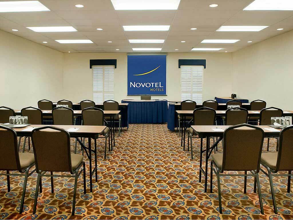 Novotel Toronto North York Ngoại thất bức ảnh